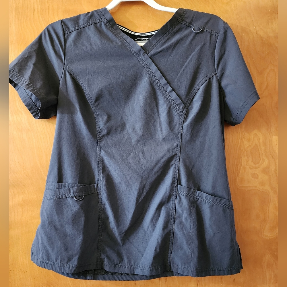 Elle Women's Scrub Top